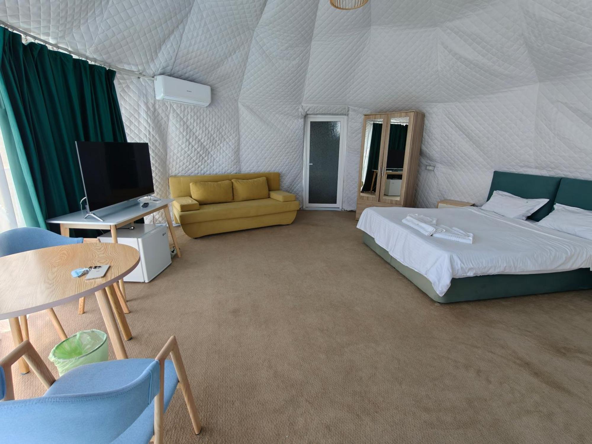 Glamping By The Sea Hotel Navodari Exterior photo